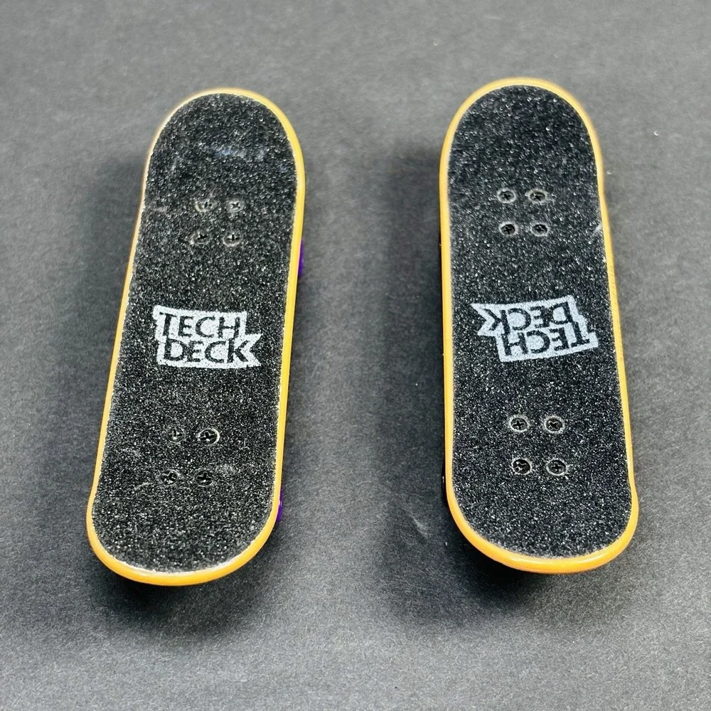 Tech Deck‎ 4in mini skateboards lot of 2 Element &Felipe Gustavo
